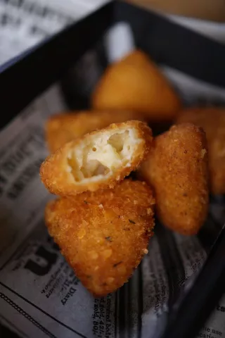 Mozzarella in carrozza
